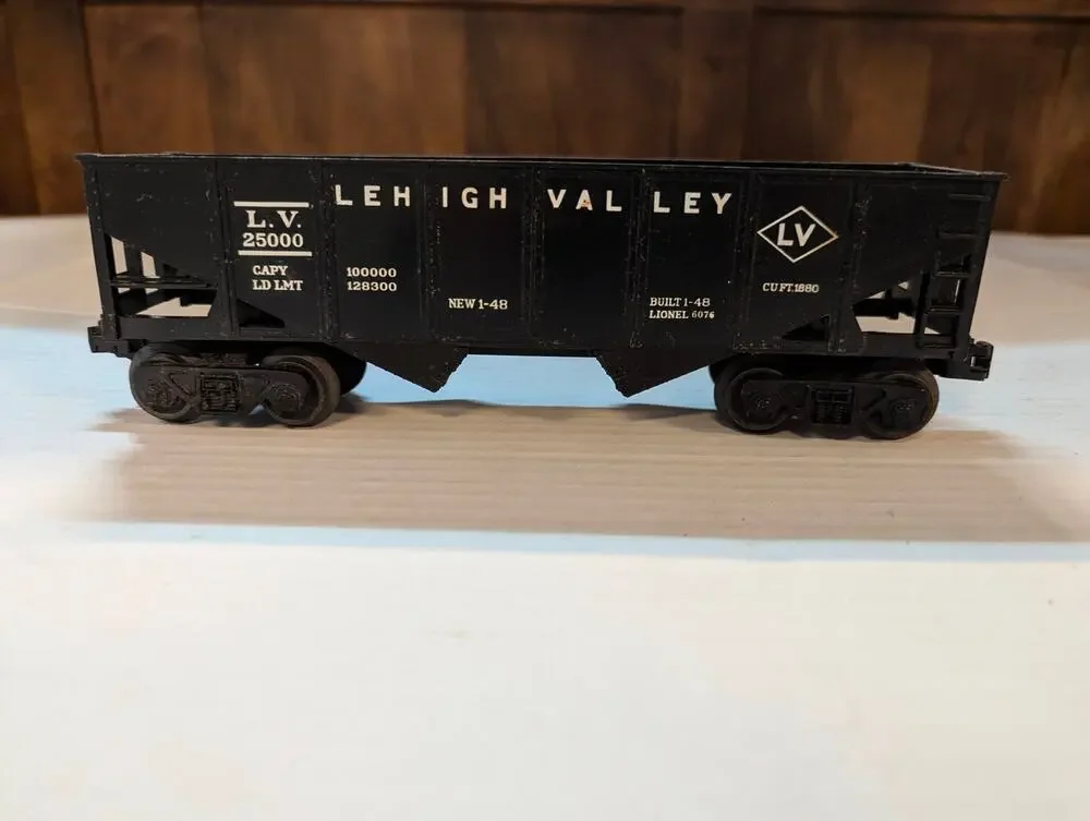 Lionel Vintage O Gauge Black Lehigh Valley Hopper Car 25000